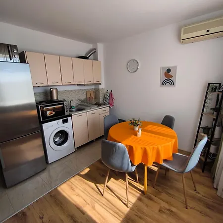Apartament Sunny Cozy With A Pool *