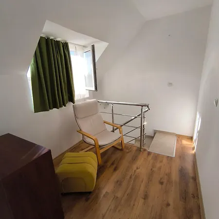 Sunny Cozy With A Pool Apartament